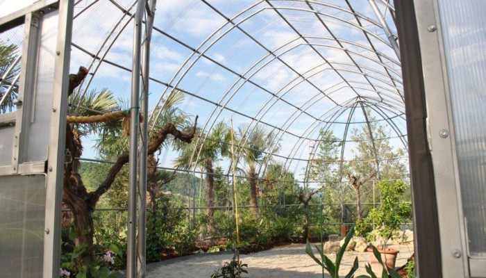 Manufacturer of Commercial Greenhouses, Utility Structures