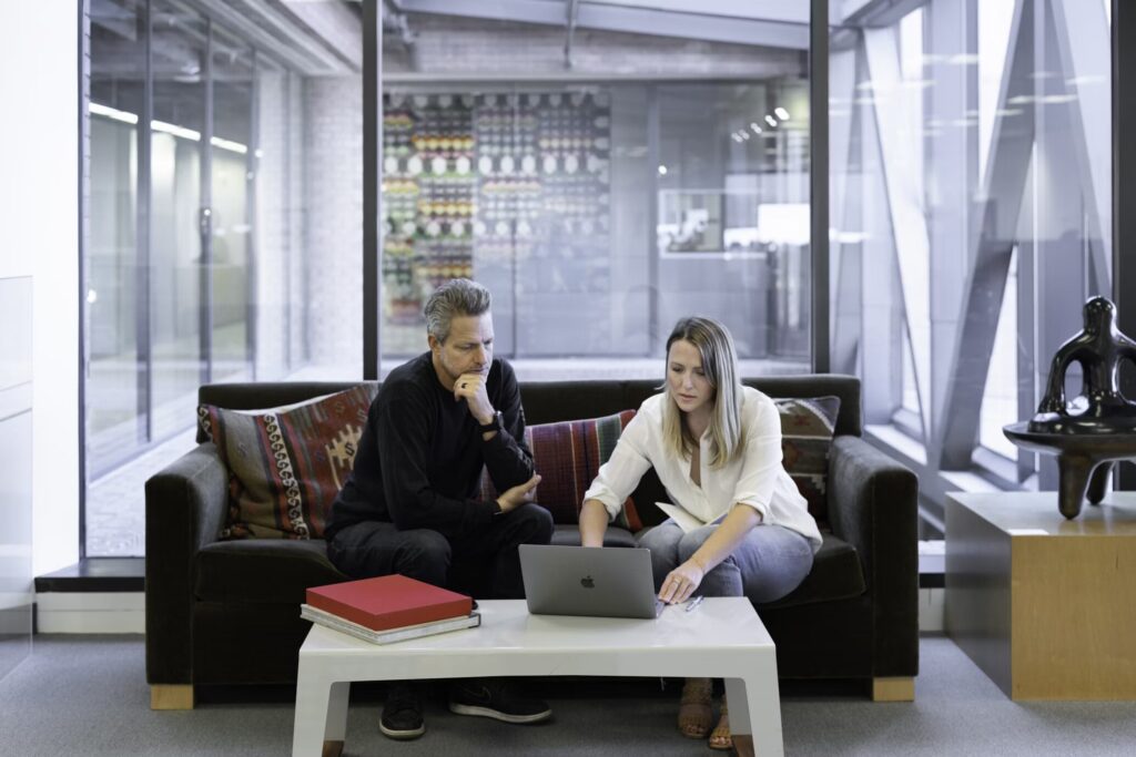 Hire a Business Broker to Sell My Business in Toronto, Ontario