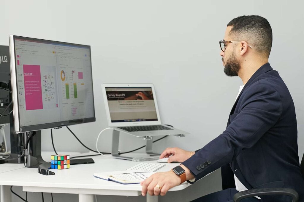 Selling Your IT Services Business Ontario